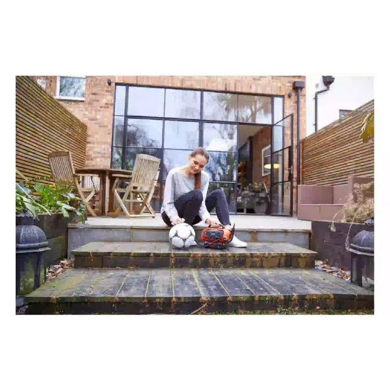 Автомобільний компресор Black+Decker (BDCINF18N), Black