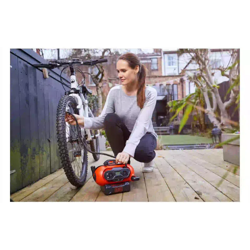 Автомобільний компресор Black+Decker (BDCINF18N), Black