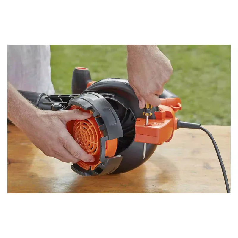 Aspirador de jardim Black+Decker, Black (BEBLV300)