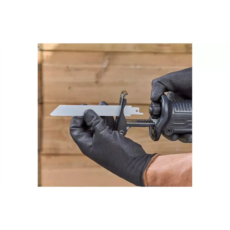 منشار ترددي Black+Decker, Black (BES301)