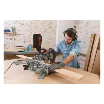 sierra ingletadora Black+Decker, Black (BES700)