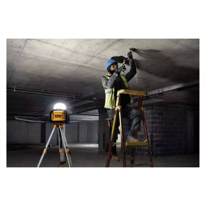 Flash DeWALT (DCL074)