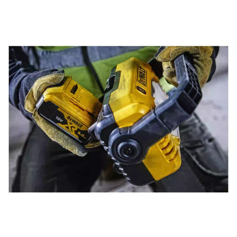 مصباح يدوي DeWALT (DCL077)
