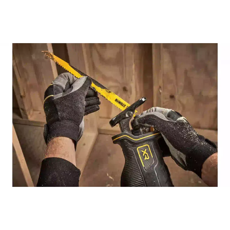 Serra alternativa DeWALT (DCS382NT)