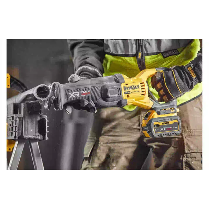Säbelsäge DeWALT (DCS386NT)