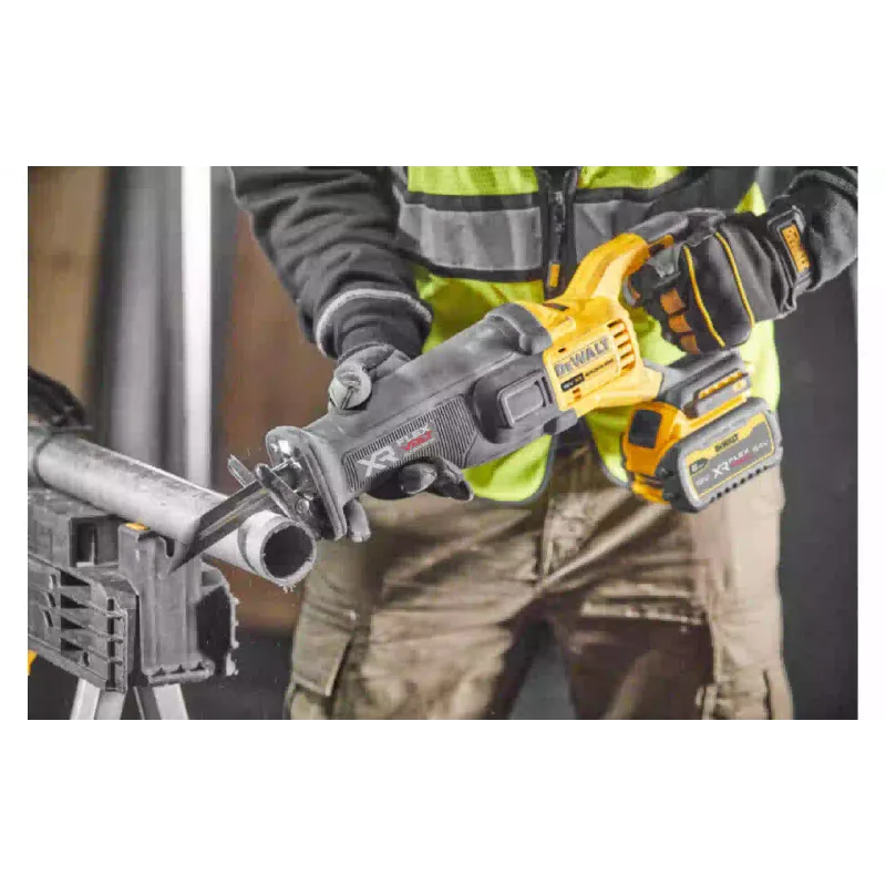 Säbelsäge DeWALT (DCS386NT)
