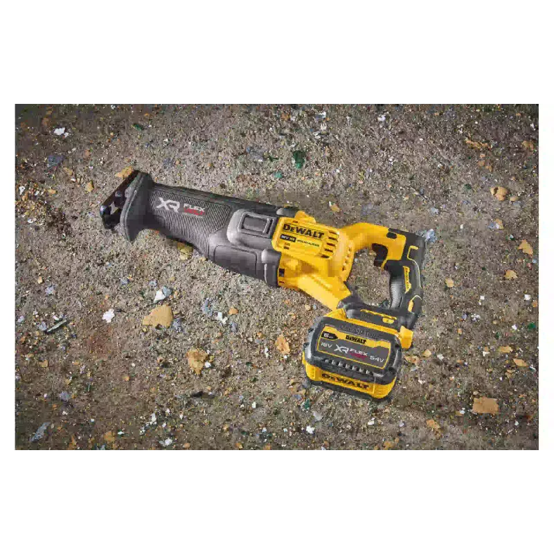 Säbelsäge DeWALT (DCS386NT)