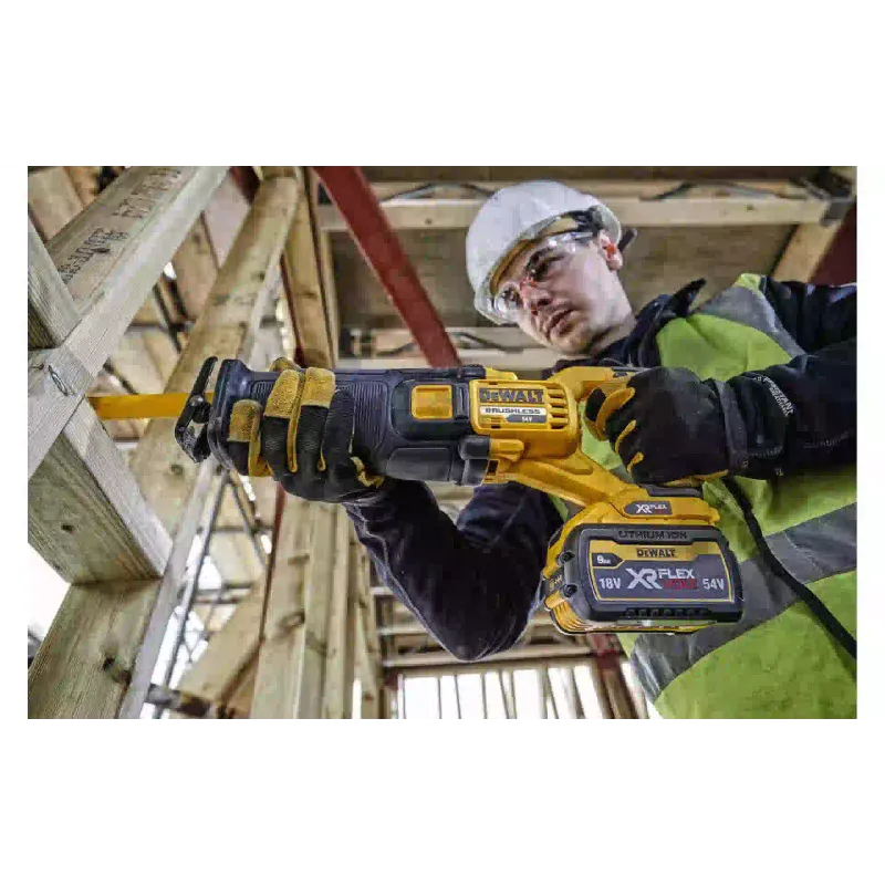 Πριόνι παλινδρομικής κίνησης DeWALT (DCS389N)
