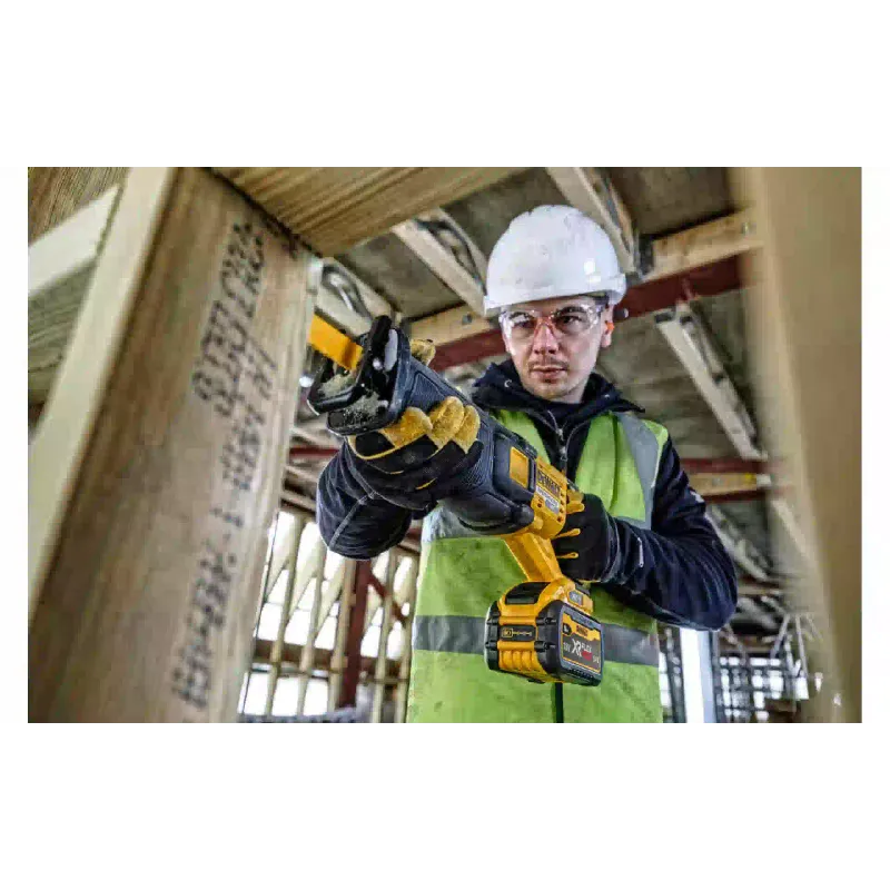 Πριόνι παλινδρομικής κίνησης DeWALT (DCS389NT)