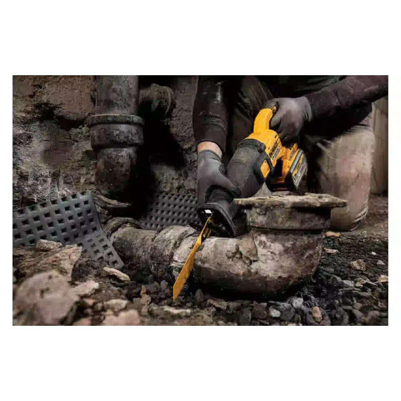 Πριόνι παλινδρομικής κίνησης DeWALT (DCS389NT)