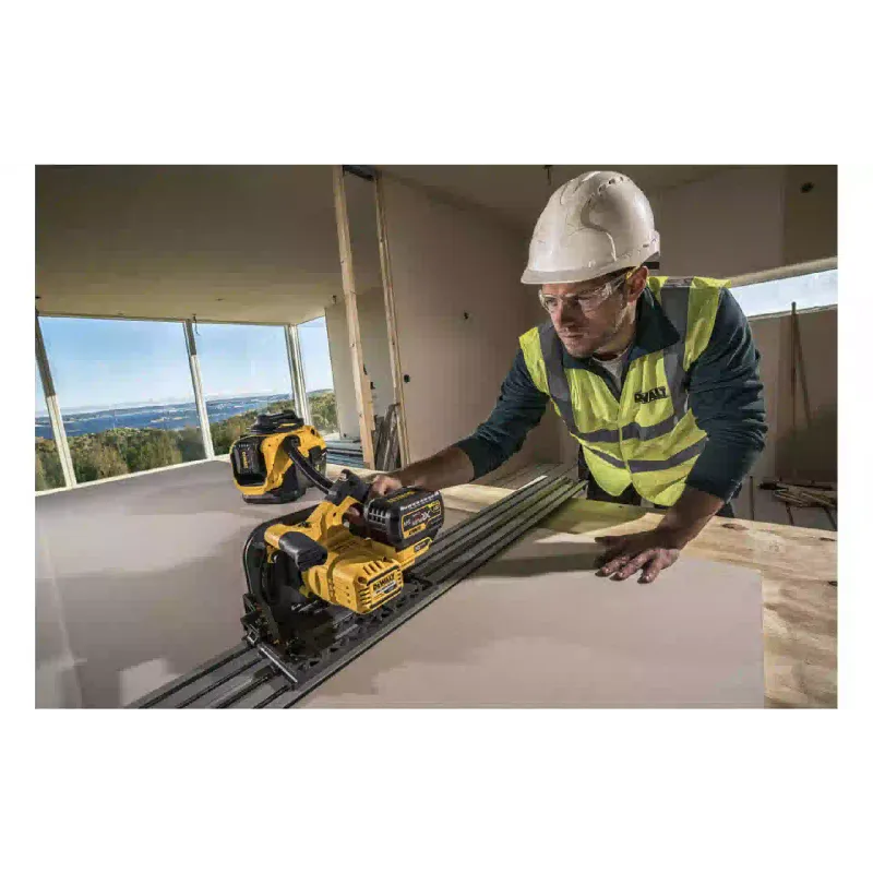 Körfűrész DeWALT (DCS520NT)