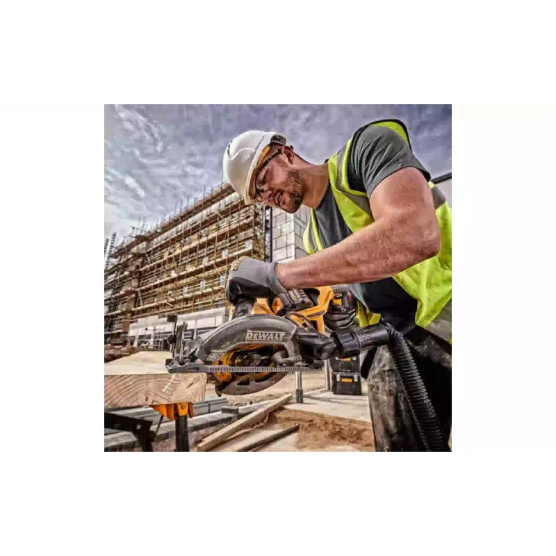 Körfűrész DeWALT (DCS577N)