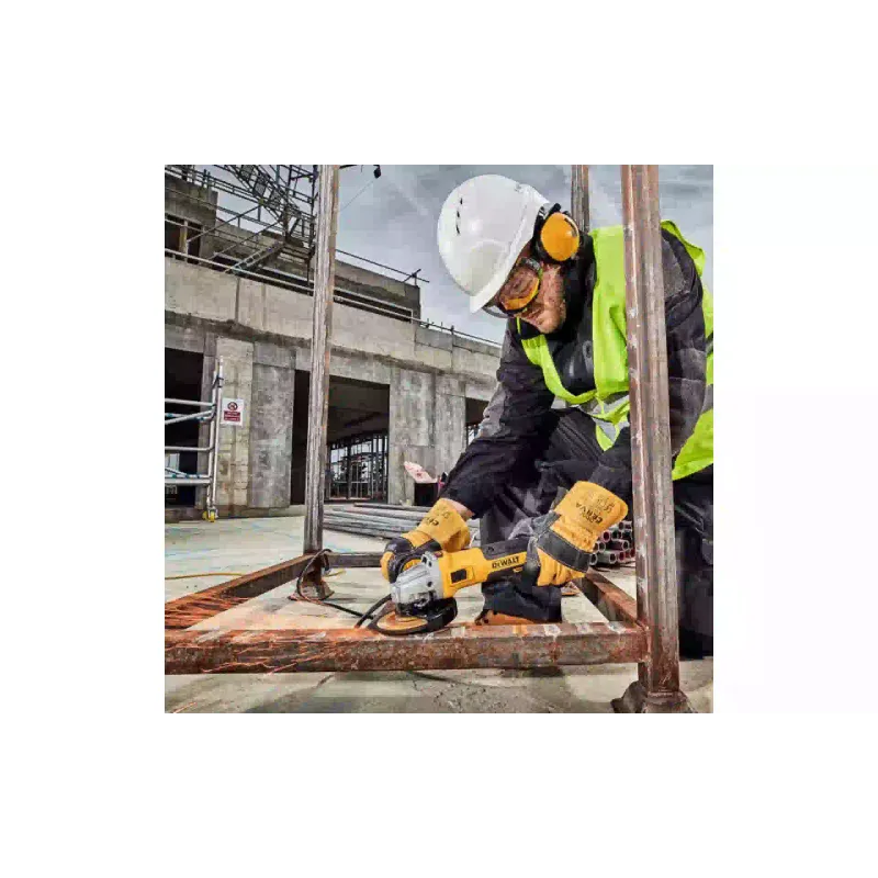 Шліфувальна машина DeWALT (DWE4357)