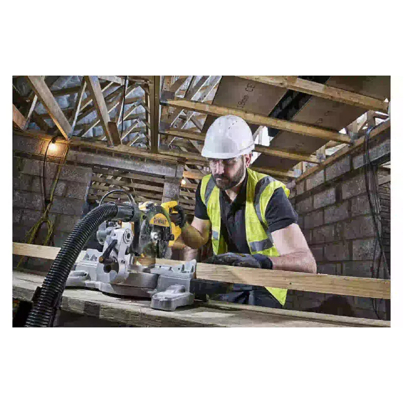 Gérvágó fűrész DeWALT (DWS774)