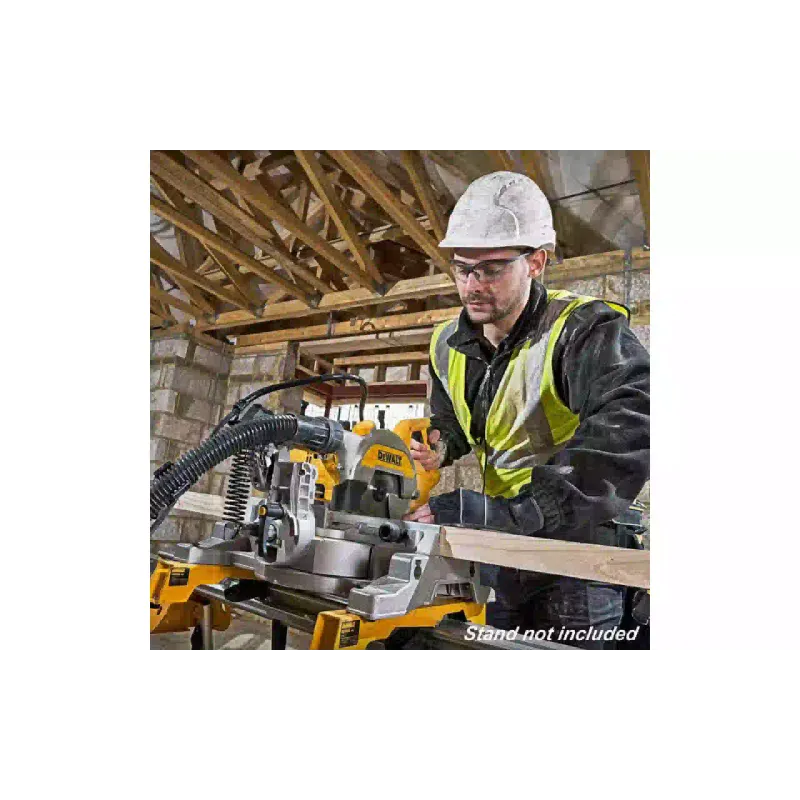 Körfűrész DeWALT (DWS777)