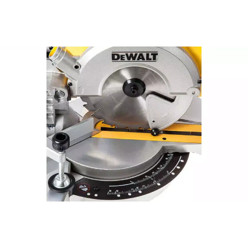 Körfűrész DeWALT (DWS777)