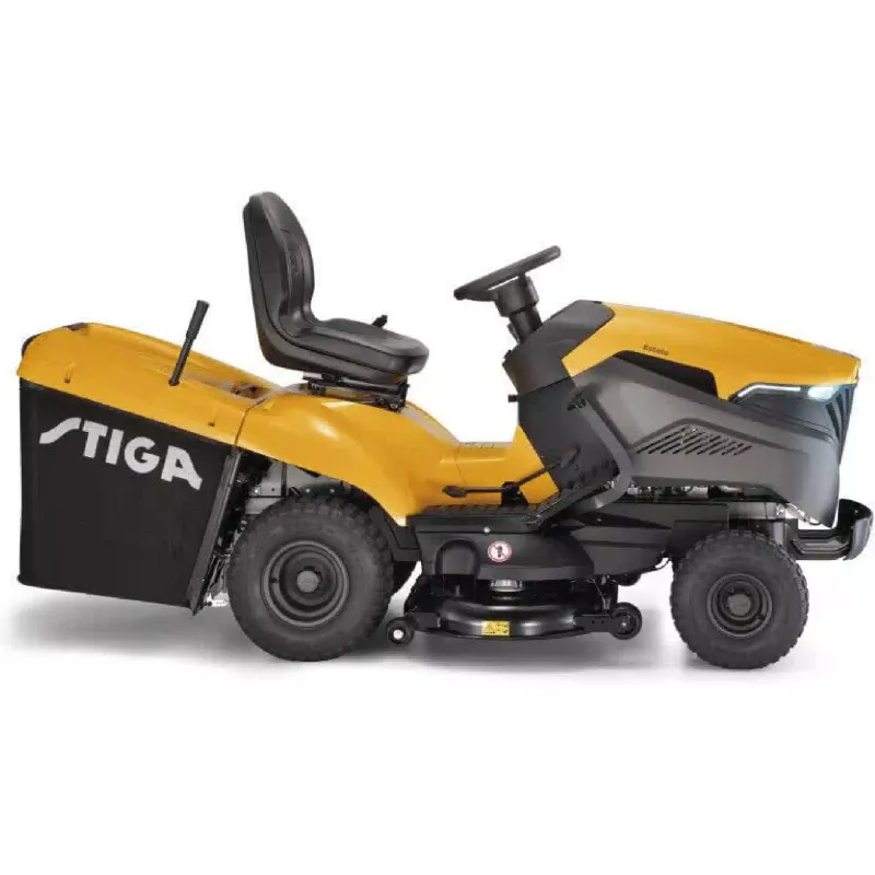 Bencinski traktor Stiga (Estate7102W)