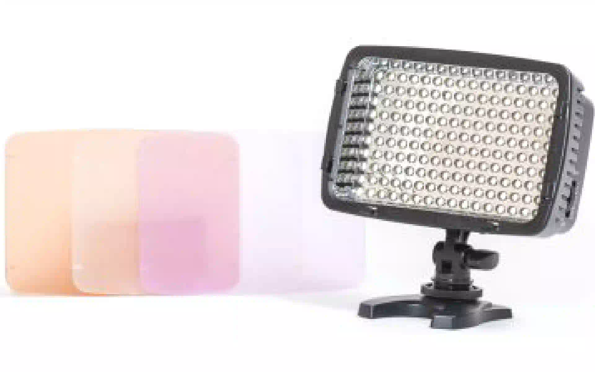 Auf der Kamera angebrachtes Licht Meike (MK160) Auf der Kamera angebrachtes Licht Meike (MK160)