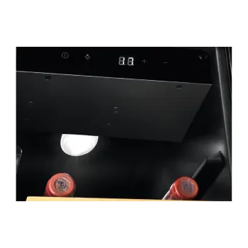 Εντοιχιζόμενο ψυγείο Electrolux, Black (EWUS020B5B)