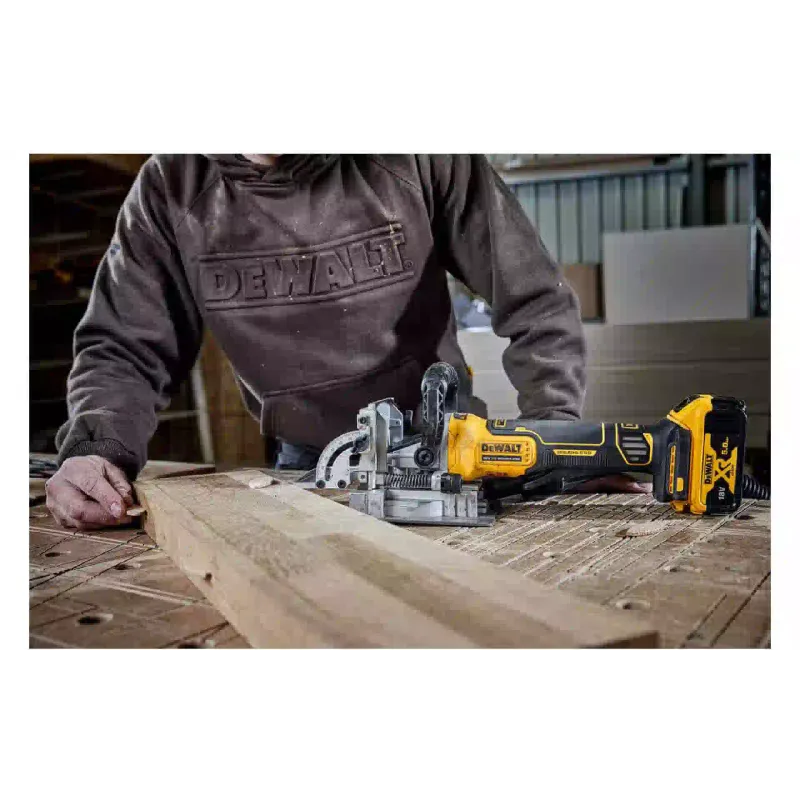 Fräser DeWALT (DCW682NT)