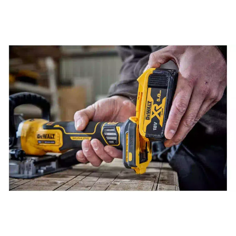 Fräser DeWALT (DCW682NT)