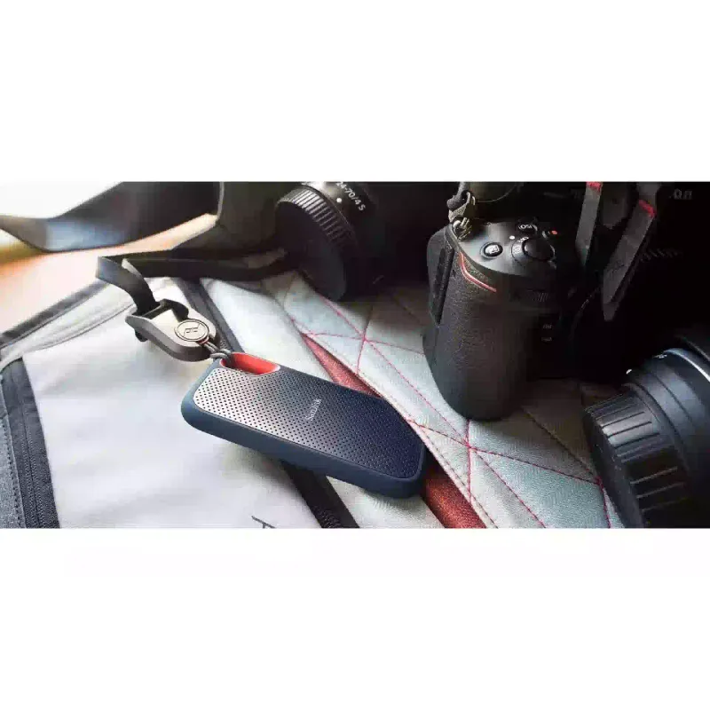محرك أقراص USB Sandisk E61 (SDSSDE61-4T00-G25)
