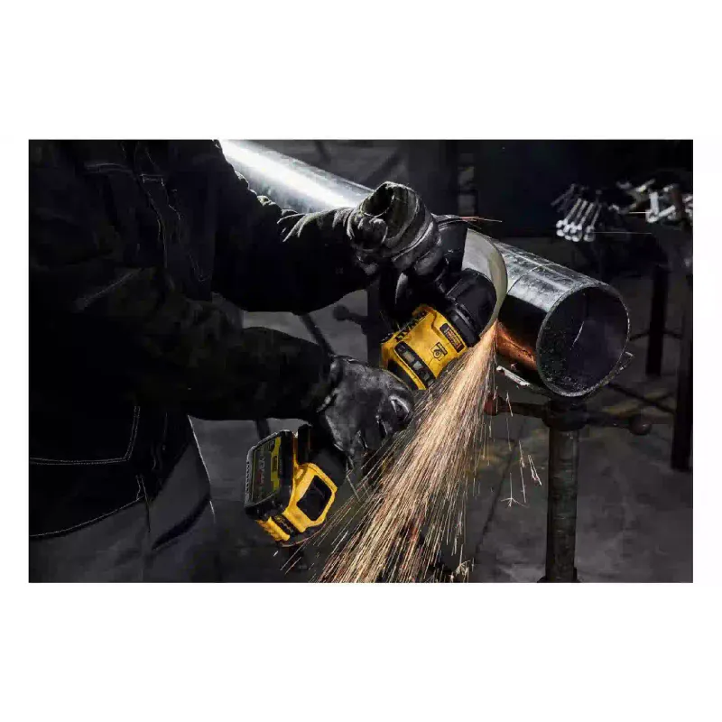 Шліфувальна машина DeWALT (DCG440N)