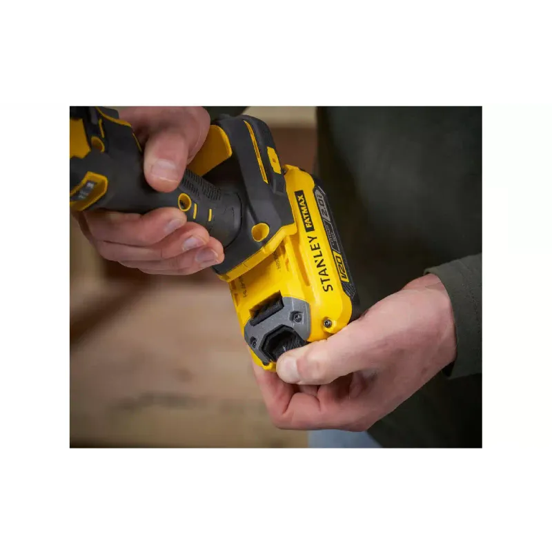 Полираща машина Stanley FatMax (SFMCE100B)
