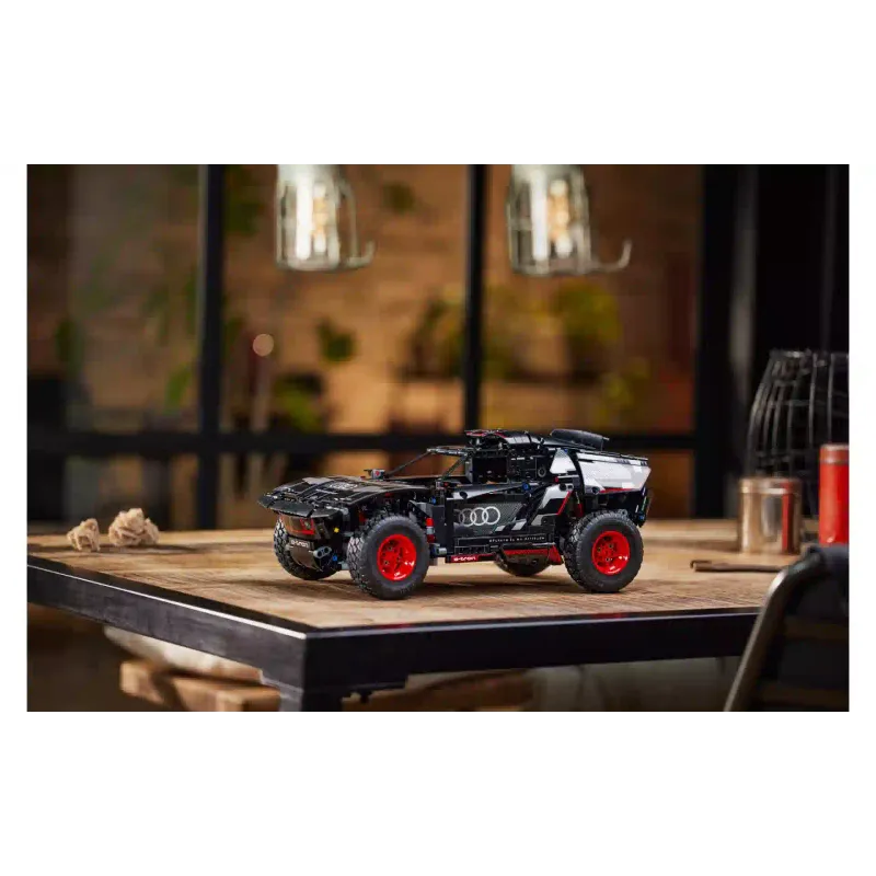 Κατασκευαστής LEGO Technic Audi RS Q e-tron (42160)