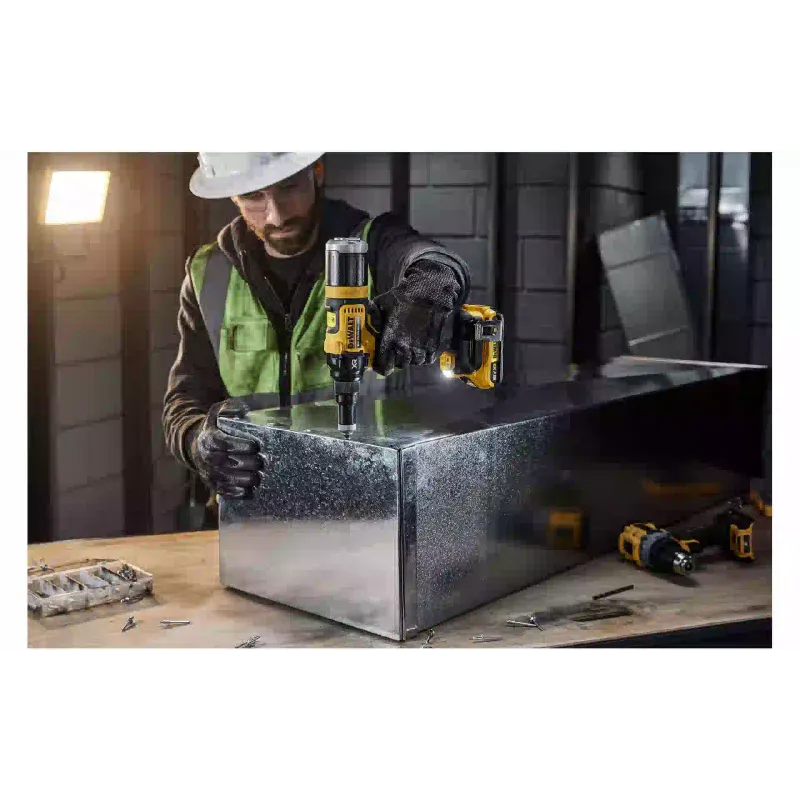 Заклепочник DeWALT (DCF403NT)