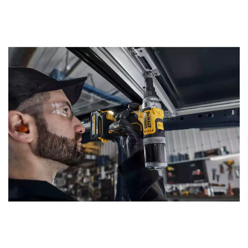 Заклепочник DeWALT (DCF414E2GT)