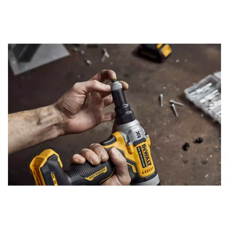 Заклепочник DeWALT (DCF414E2GT)