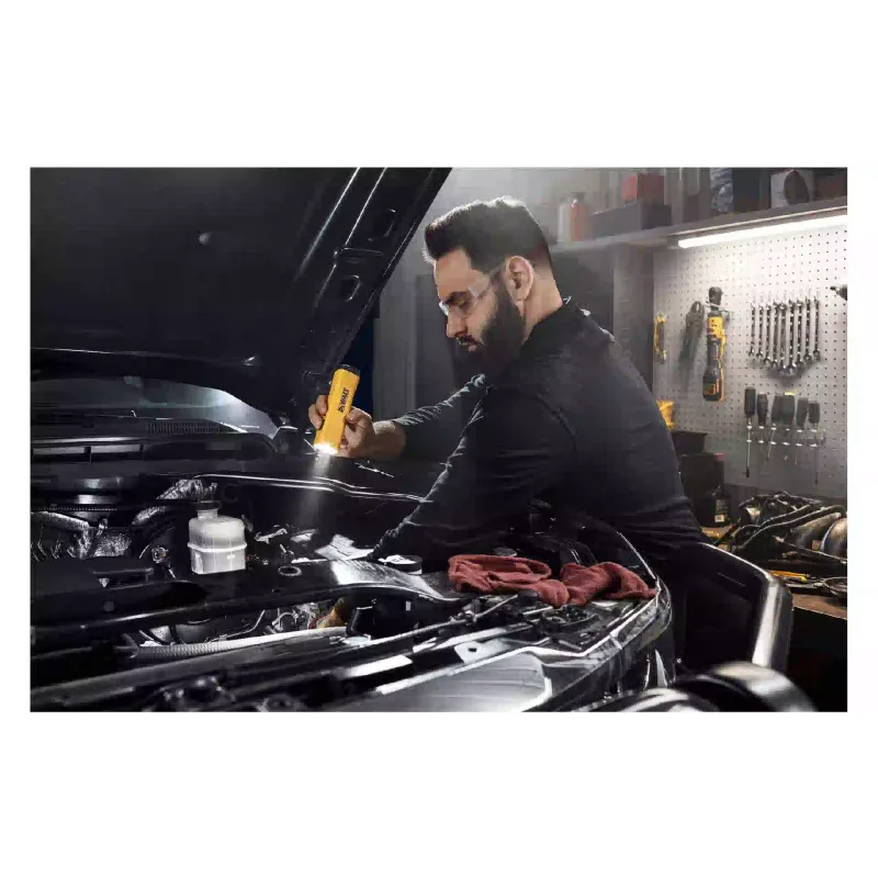 Фонарь DeWALT (DCL183)