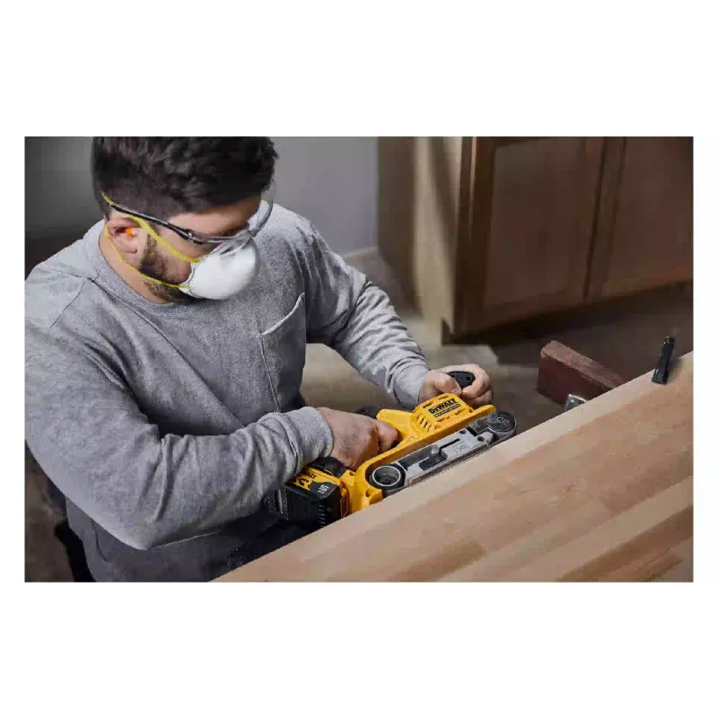 Шліфувальна машина DeWALT (DCW220P2)