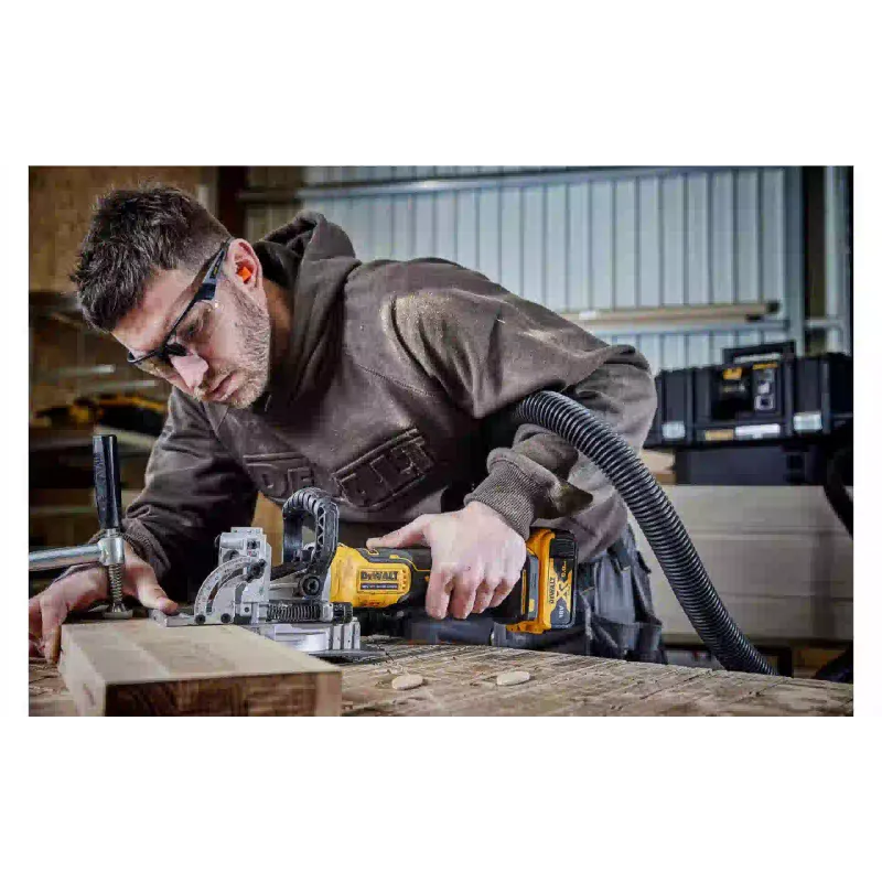 Fräser DeWALT (DCW682P2)