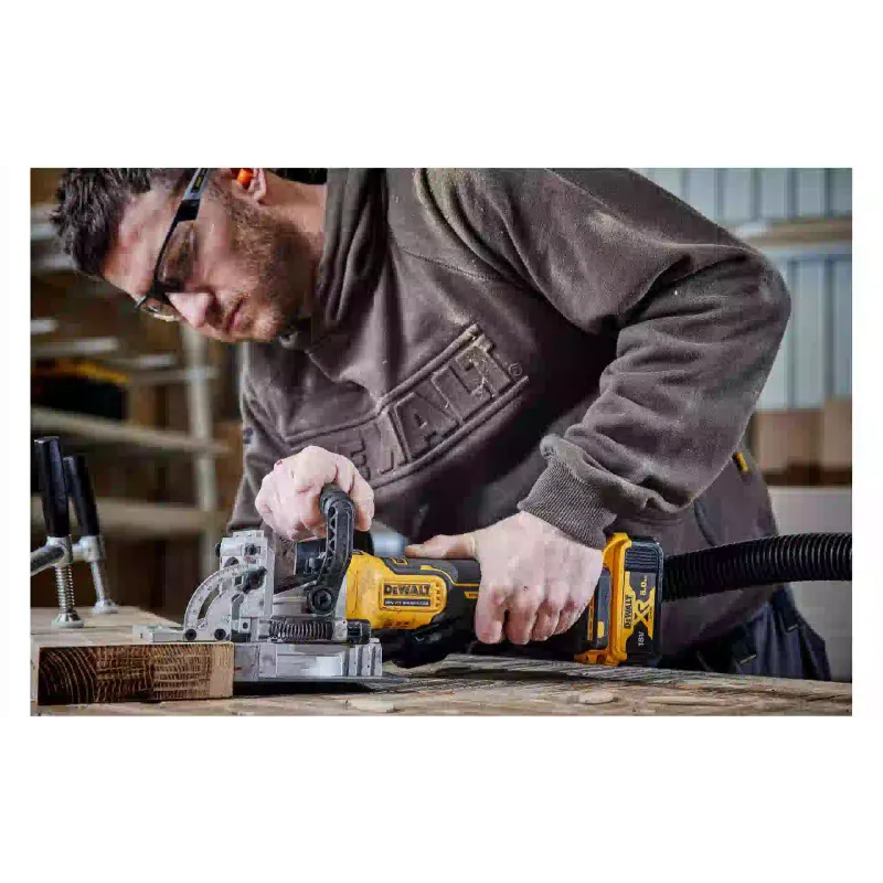 Fräser DeWALT (DCW682P2)