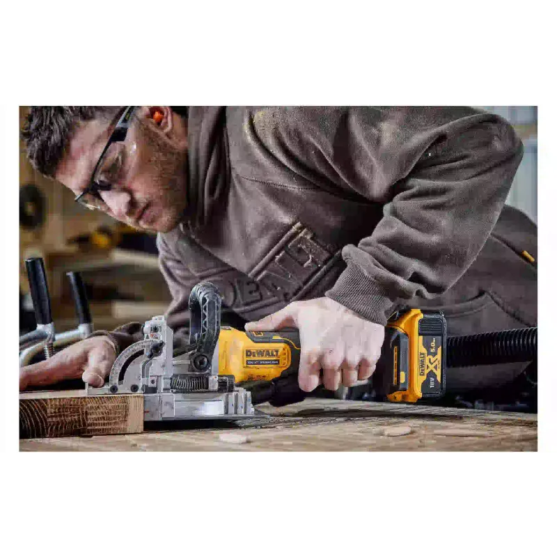 Fräser DeWALT (DCW682P2)