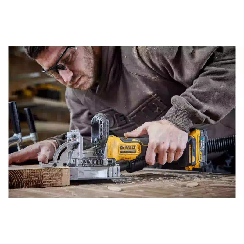 Fräser DeWALT (DCW682P2)