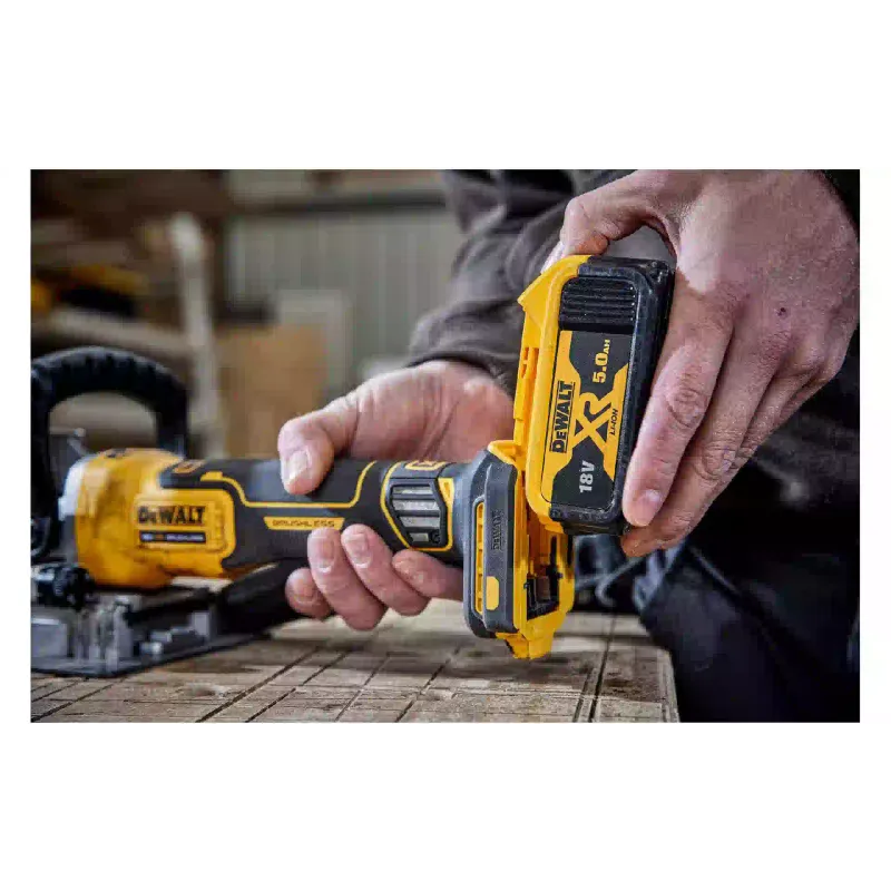 Fräser DeWALT (DCW682P2)