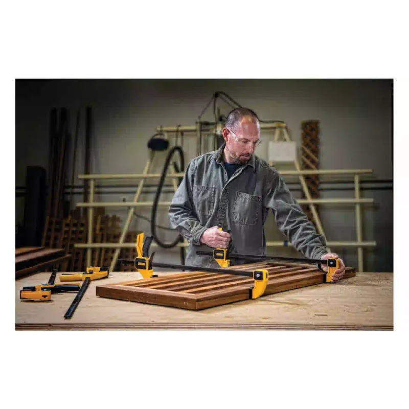 المشبك DeWALT (DWHT0-83194)