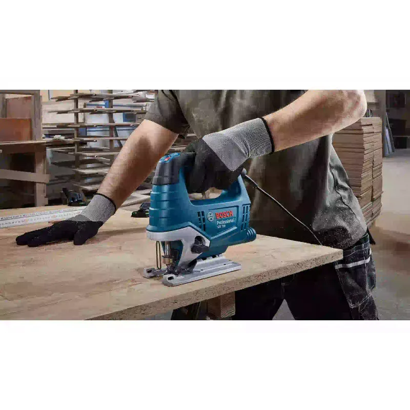 Лобзик Bosch Professional (0.601.5B4.121)