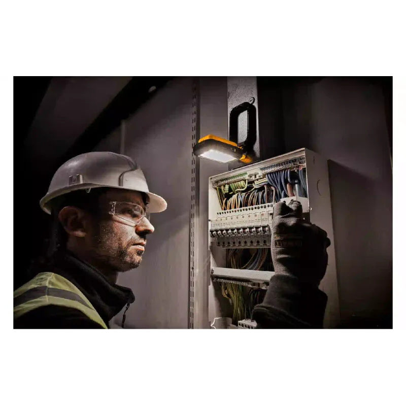 Ліхтар DeWALT (DCL182)