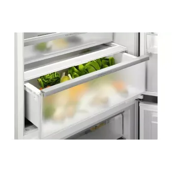 Built-in refrigerator Electrolux (ENP7TD75S), White