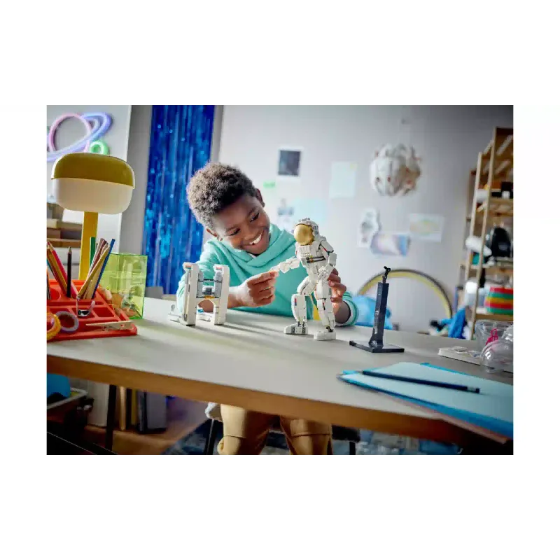 Construtor LEGO Creator 3-in-1 Space Astronaut (31152)