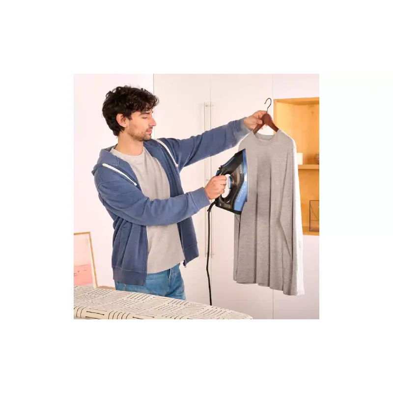 Желязо Black+Decker (BXIR2801E)