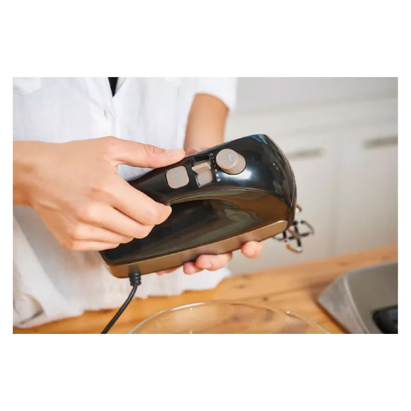 Batidora de mano Black+Decker (BXMX500E)