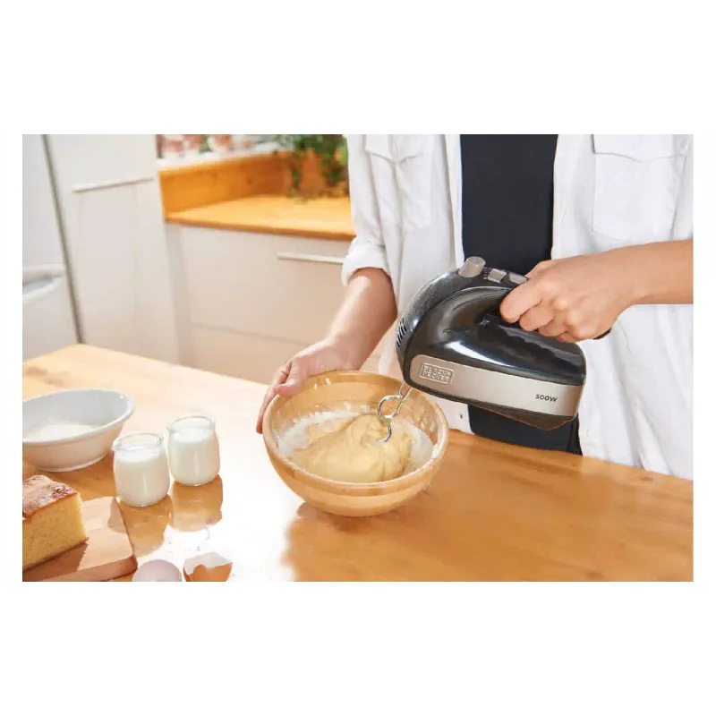 Batidora de mano Black+Decker (BXMX500E)