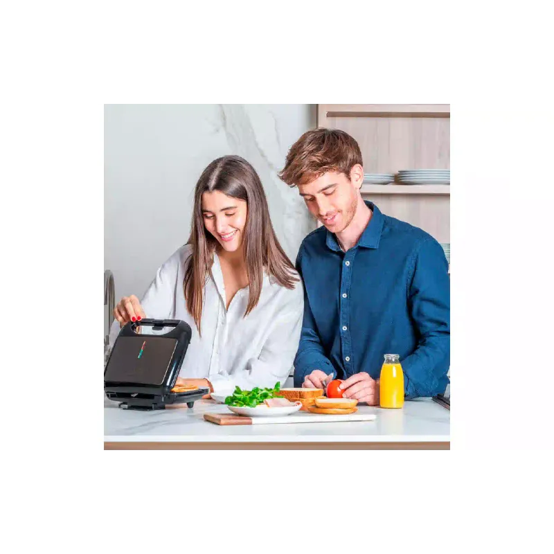 Сендвічмейкер Black+Decker (BXSA753E), 750 Вт