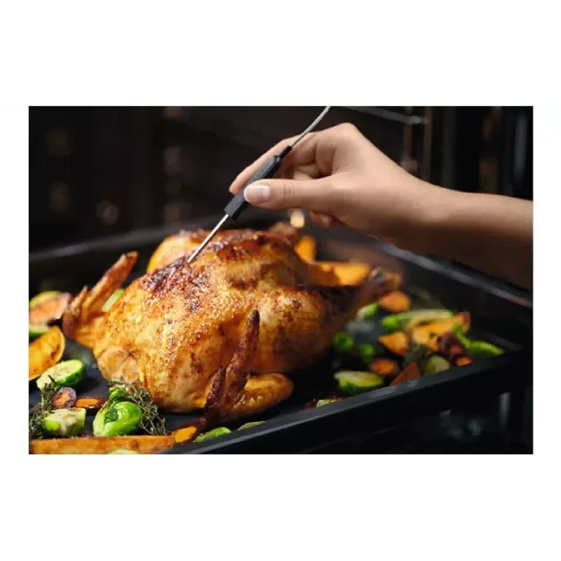 Built-in oven Electrolux (EOC8P39WX), 72 l, Black