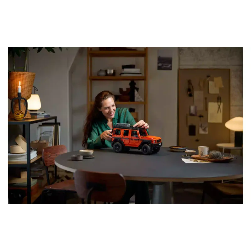 Konstruktor LEGO Technic Mercedes-Benz G 500 PROFESSIONAL Line (42177)